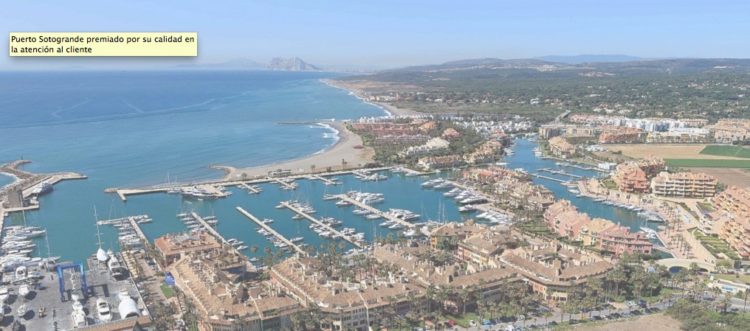 Ocho puertos andaluces reciben la Bandera Azul